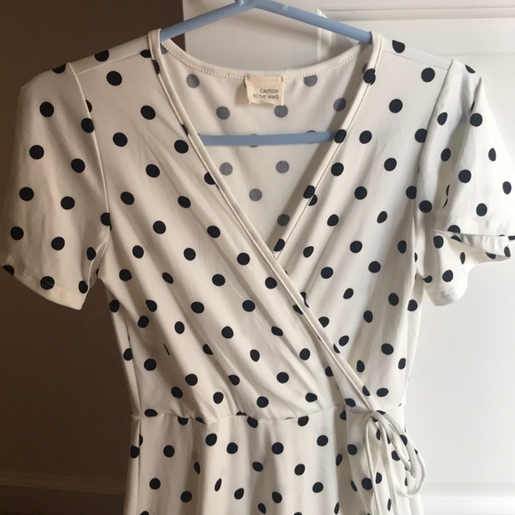 caution to the wind Dresses & Skirts - NWOT White polka dot faux wrap dress